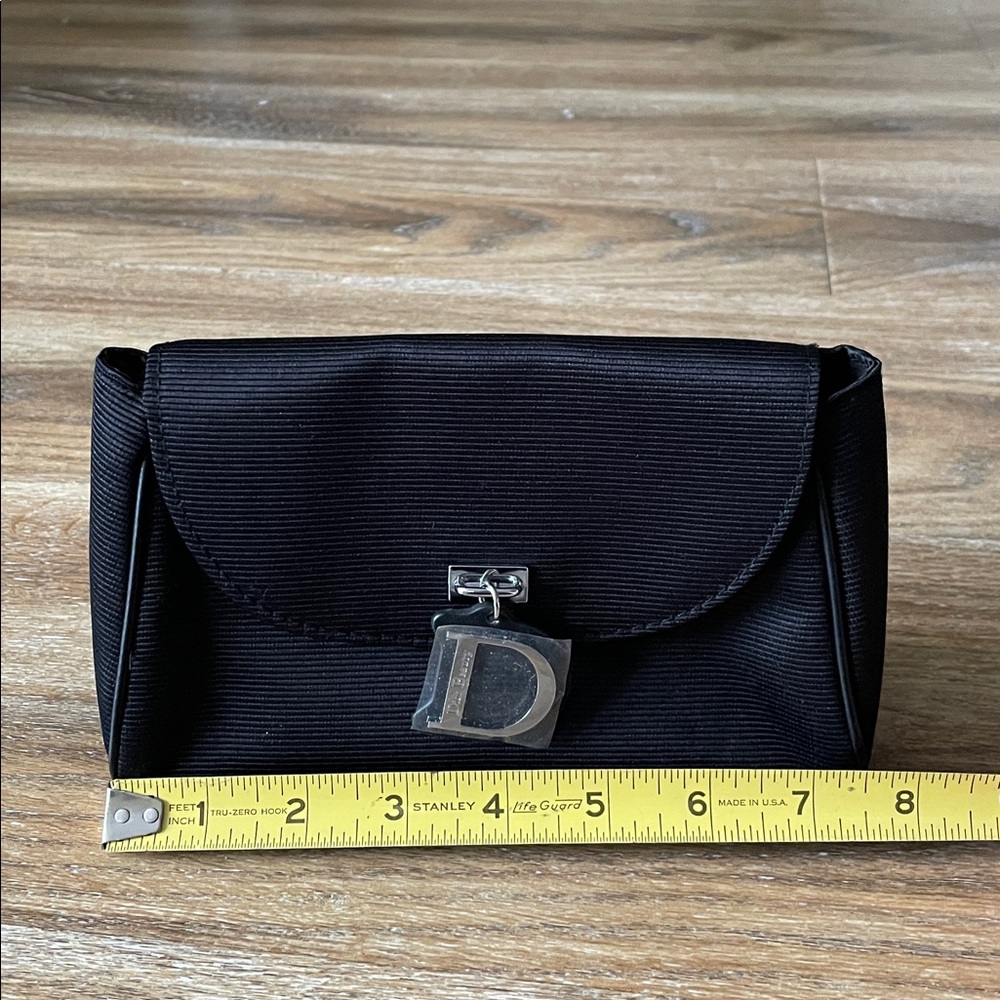 Dior Parfumes Logo Makeup Pouch - Picture 11 of 14
